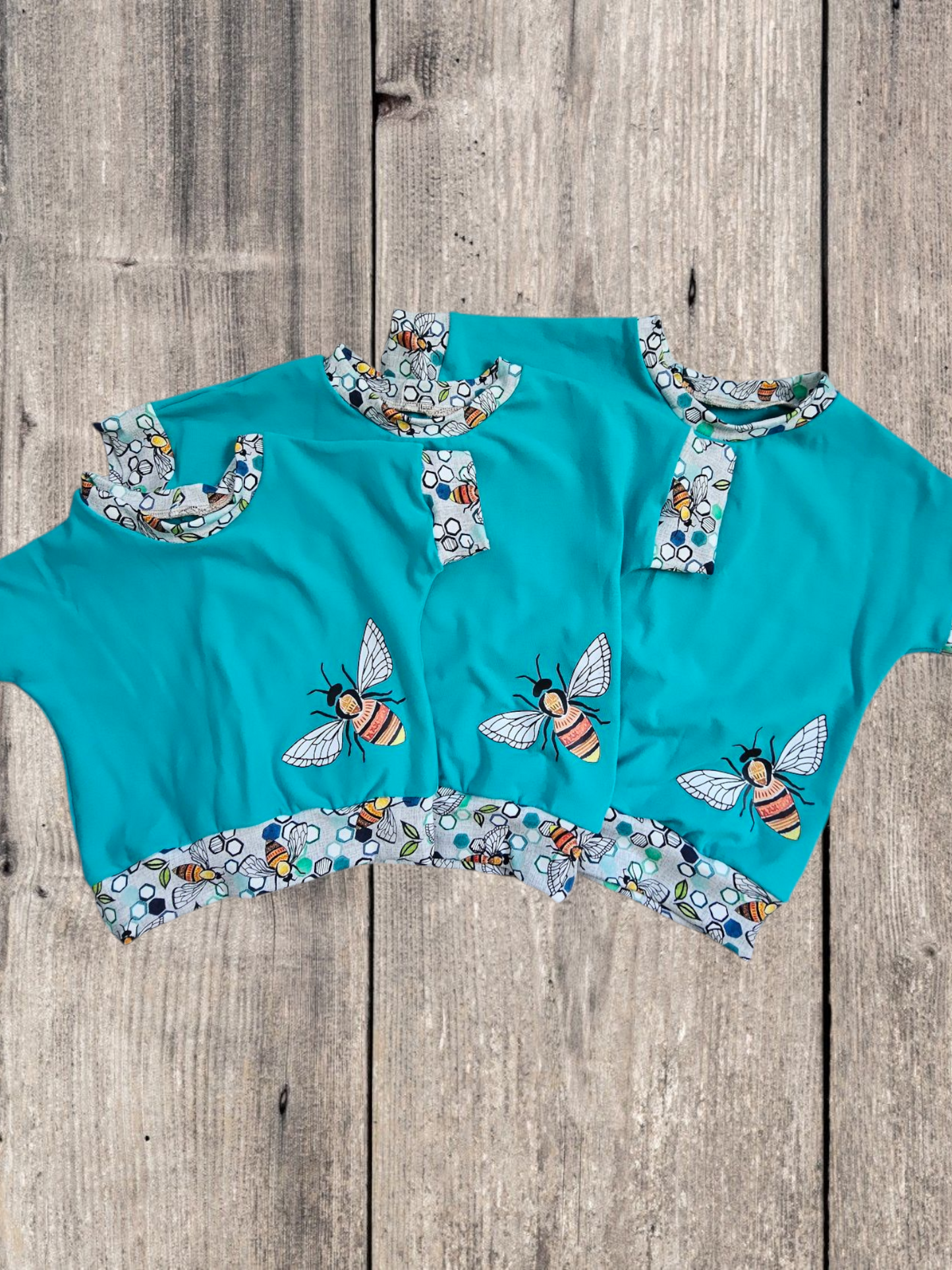 Bumble bee Oversized T